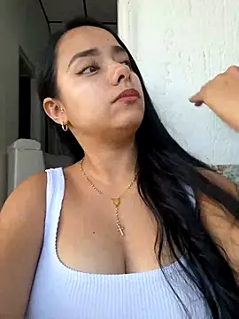 Snapshot of MarianaByanchi chatting on 12.22.24 MarianaByanchi online show from 12.22.24