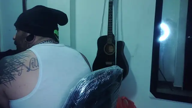 Snapshot of darkclothes chatting on 02.11.25 darkclothes online show from 02.11.25