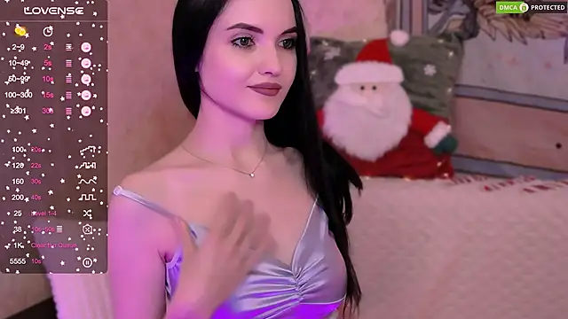 Snapshot of AdelinaRoss chatting on 12.09.24 AdelinaRoss online show from 12.09.24