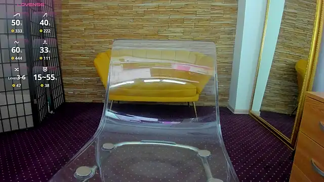 AishaRouhi online show from 10.04.25