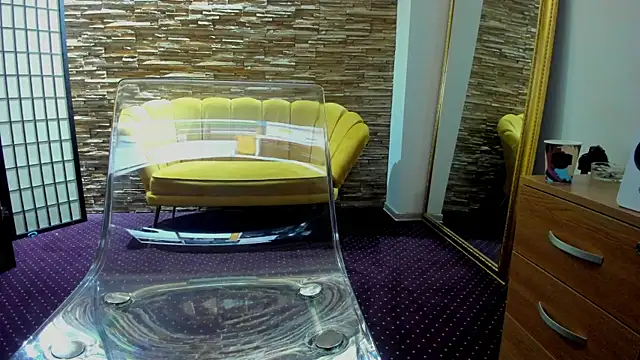 AishaRouhi online show from 11.19.25