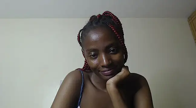 Snapshot of nanaswee chatting on 02.21.25 nanaswee online show from 02.21.25