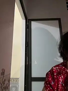 Hachi Sweetbabie  online show from 03.17.25