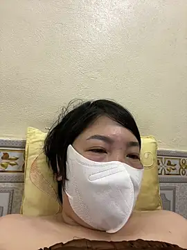 Hachi Sweetbabie  online show from 11.27.25