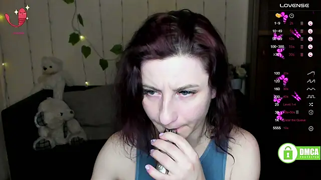 Snapshot of Muse_kitty_jenia chatting on 02.14.25 Muse kitty jenia online show from 02.14.25