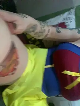 Snapshot of poussichienne chatting on 01.23.25 poussichienne online show from 01.23.25