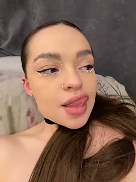 Snapshot of AnaWest chatting on 01.20.25 AnaWest online show from 01.20.25