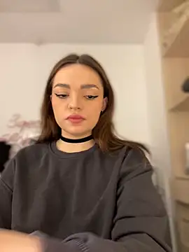 Snapshot of AnaWest chatting on 02.28.25 AnaWest online show from 02.28.25