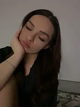 Snapshot of AnaWest chatting on 09.15.25 AnaWest online show from 09.15.25