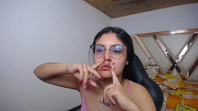 Snapshot of antonella_sweetlittle chatting on 12.30.24 antonella sweetlittle online show from 12.30.24