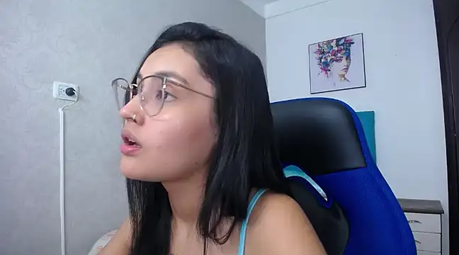 Snapshot of antonella_sweetlittle chatting on 03.01.25 antonella sweetlittle online show from 03.01.25