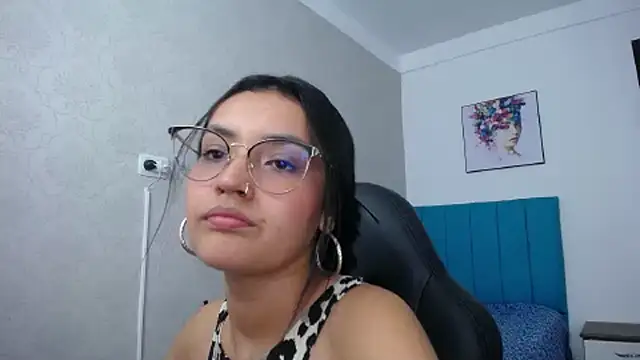 Snapshot of antonella_sweetlittle chatting on 03.13.25 antonella sweetlittle online show from 03.13.25
