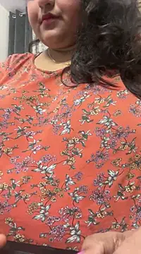 Snapshot of smile_pretty chatting on 02.17.25 smile pretty online show from 02.17.25