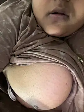 Snapshot of smile_pretty chatting on 02.21.25 smile pretty online show from 02.21.25