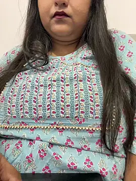 Snapshot of smile_pretty chatting on 09.12.25 smile pretty online show from 09.12.25