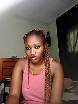 Snapshot of cutenipples chatting on 12.16.24 cutenipples online show from 12.16.24