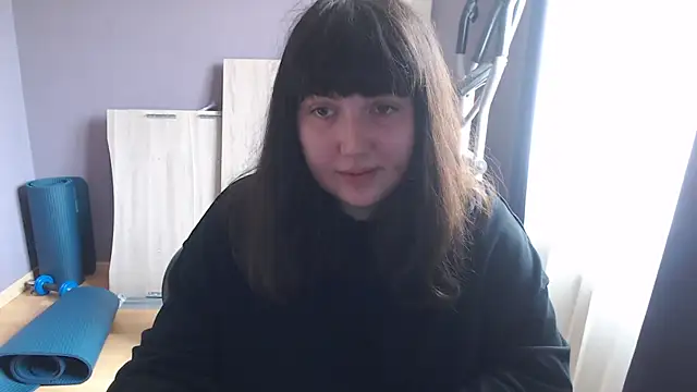Snapshot of Lynylou chatting on 09.13.25 Lynylou online show from 09.13.25