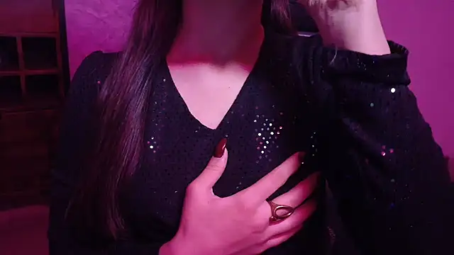 Snapshot of MidnightFlame chatting on 10.12.25 MidnightFlame online show from 10.12.25