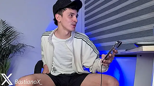 Snapshot of bastia_noooo chatting on 11.04.25 bastia noooo online show from 11.04.25