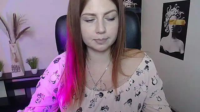 Lizzy Love online show from 03.13.25