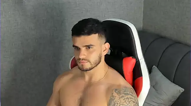 Snapshot of Ricardogo19 chatting on 12.28.24 Ricardogo19 online show from 12.28.24