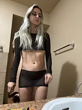 Snapshot of brooklyn3twelve chatting on 09.18.25 brooklyn3twelve online show from 09.18.25