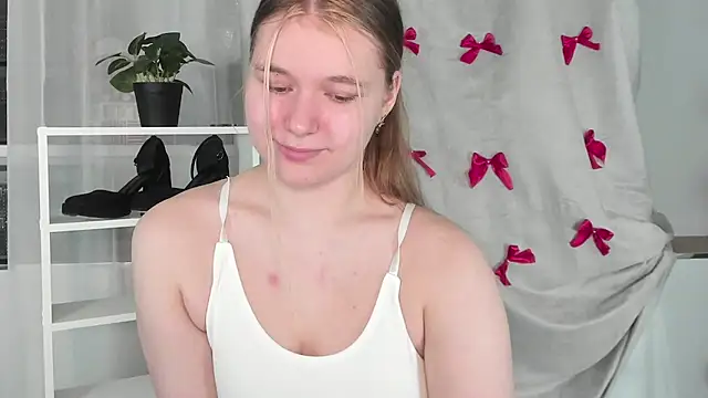 Rebecca Kelly online show from 01.31.25