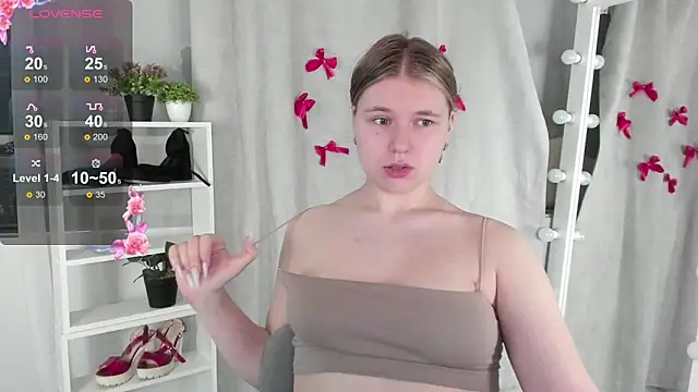 Rebecca Kelly online show from 02.25.25