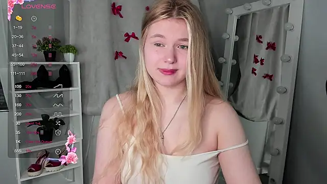 Rebecca Kelly online show from 03.17.25