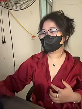 Snapshot of Jenni_nana chatting on 12.04.24 Jenni nana online show from 12.04.24