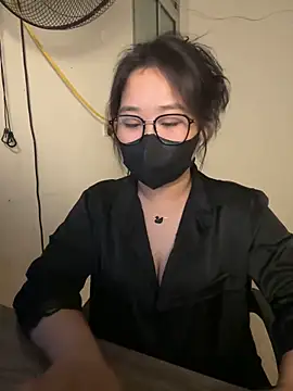 Snapshot of Jenni_nana chatting on 12.12.24 Jenni nana online show from 12.12.24