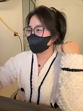 Snapshot of Jenni_nana chatting on 12.14.24 Jenni nana online show from 12.14.24