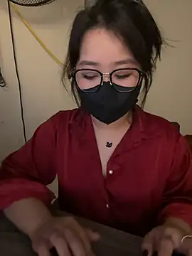 Snapshot of Jenni_nana chatting on 12.18.24 Jenni nana online show from 12.18.24