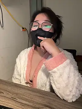 Snapshot of Jenni_nana chatting on 12.21.24 Jenni nana online show from 12.21.24