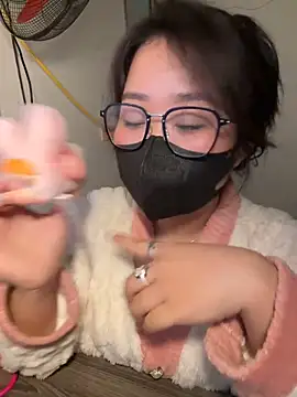 Snapshot of Jenni_nana chatting on 12.21.24 Jenni nana online show from 12.21.24