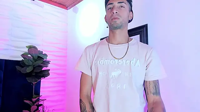 DrakeNeumann online show from 11.19.25