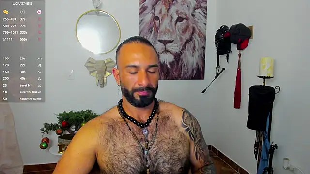 Snapshot of mr_maik chatting on 12.24.24 mr maik online show from 12.24.24