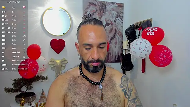 Snapshot of mr_maik chatting on 02.14.25 mr maik online show from 02.14.25