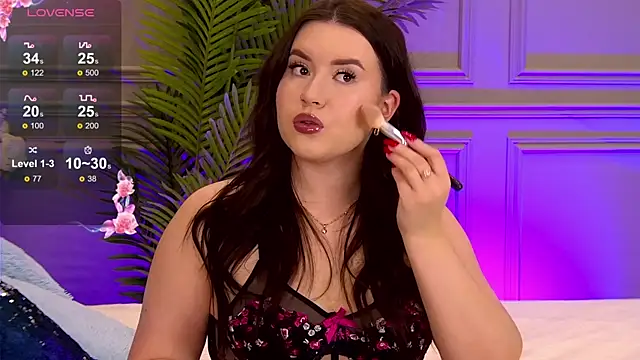 TrishaWinslet online show from 03.04.25