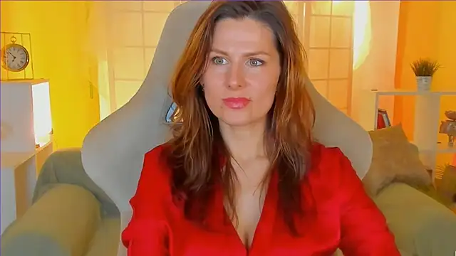 Snapshot of April_o_Nill chatting on 01.04.25 April o Nill online show from 01.04.25