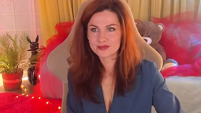 Snapshot of April_o_Nill chatting on 09.19.25 April o Nill online show from 09.19.25