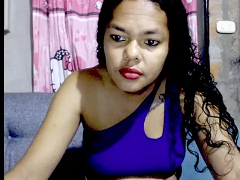 Snapshot of dirtyxgirlxxxschoolgirl chatting on 11.07.25 dirtyxgirlxxxschoolgirl online show from 11.07.25