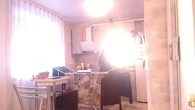 Snapshot of DanaPerezX chatting on 09.15.25 DanaPerezX online show from 09.15.25
