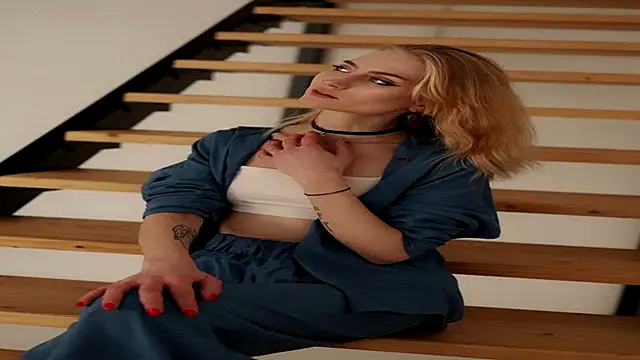 MarthaGees online show from 11.06.25