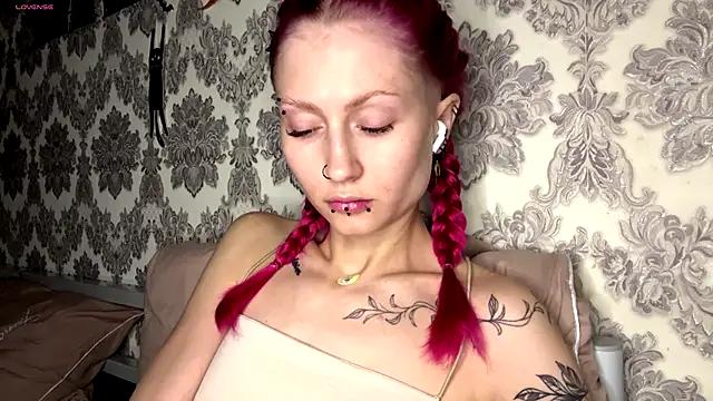 MarthaGees online show from 11.25.25