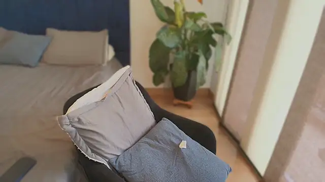 pansuggarofficial online show from 12.04.25