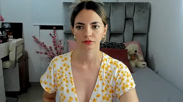 baby-miah online show from 01.15.25