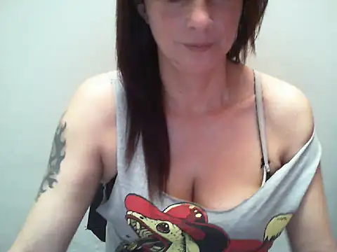 Snapshot of Jennys_room_77 chatting on 09.08.25 Jennys room 77 online show from 09.08.25