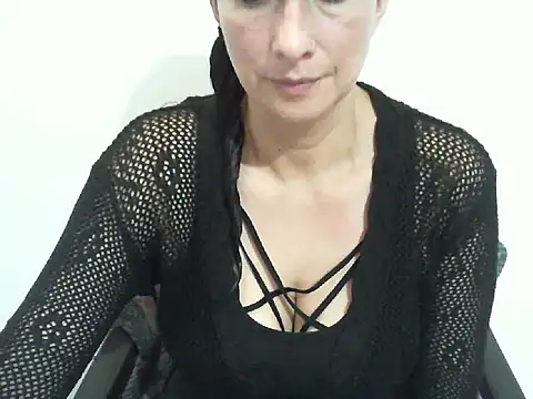 Snapshot of Jennys_room_77 chatting on 10.18.25 Jennys room 77 online show from 10.18.25