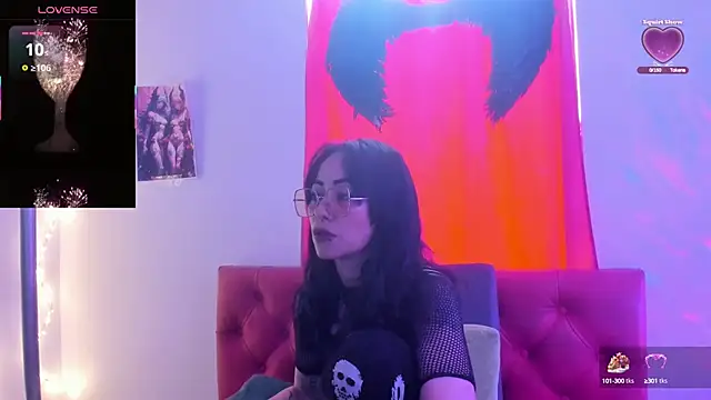 Snapshot of staacy37 chatting on 10.07.25 staacy37 online show from 10.07.25